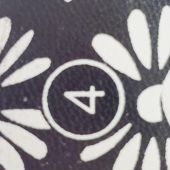 KID CONNECTION Flower Power Thong Sandal Sz 4 - Picture 5 of 12